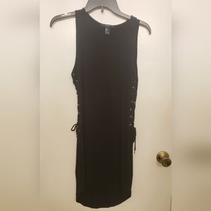 Black bodycon dress